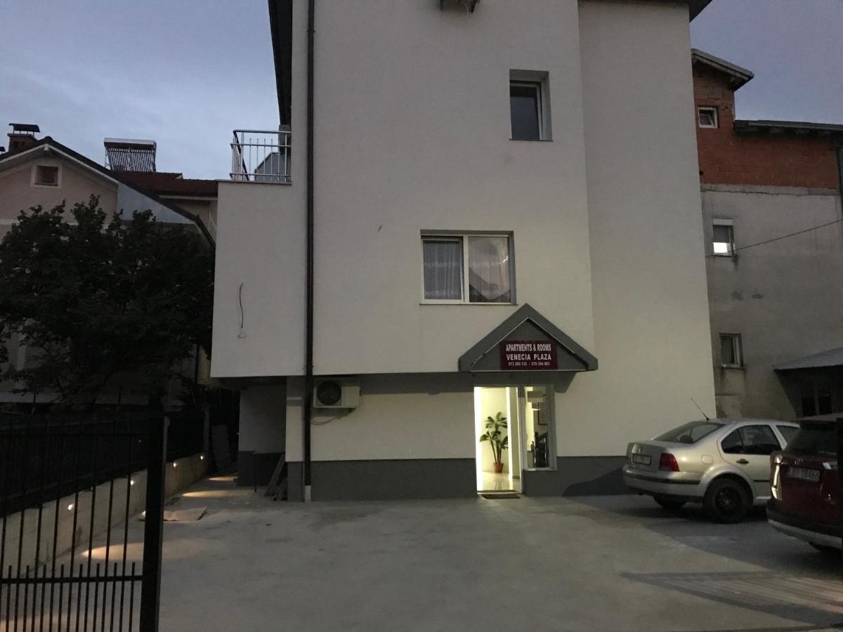 Venecia Plaza Struga Ξενοδοχείο Εξωτερικό φωτογραφία