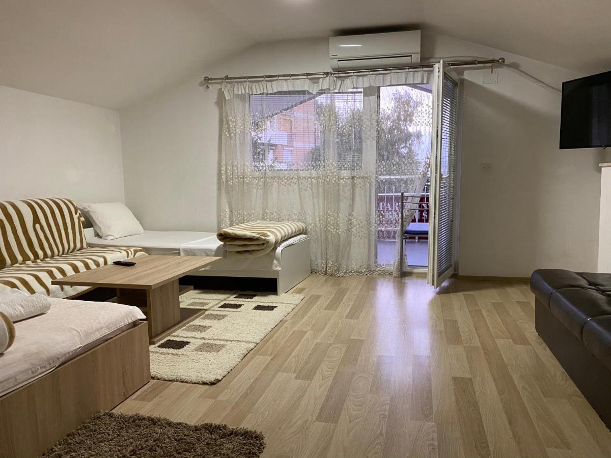 Venecia Plaza Struga Ξενοδοχείο Εξωτερικό φωτογραφία