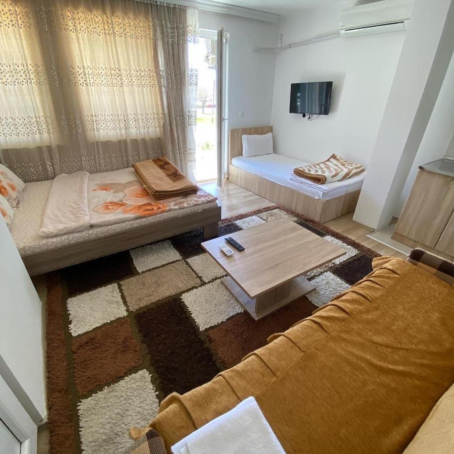 Venecia Plaza Struga Ξενοδοχείο Εξωτερικό φωτογραφία
