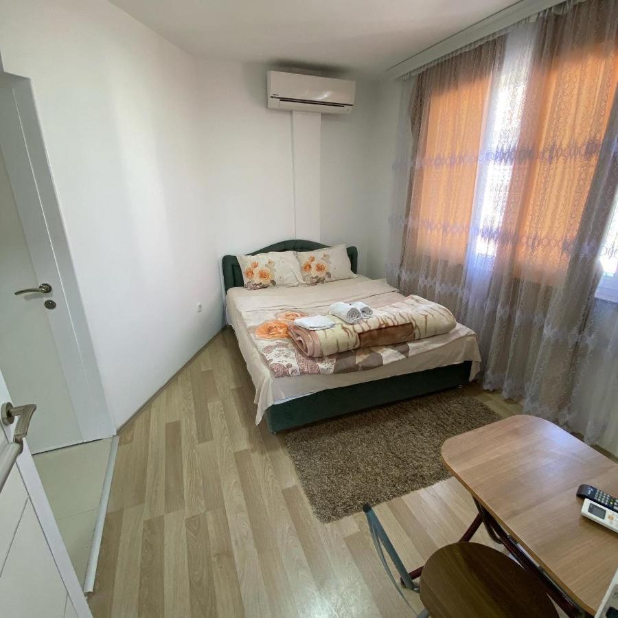 Venecia Plaza Struga Ξενοδοχείο Εξωτερικό φωτογραφία