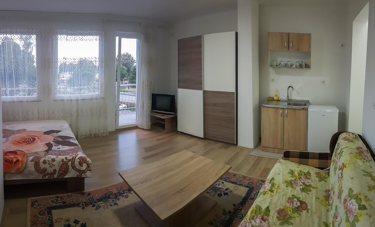 Venecia Plaza Struga Ξενοδοχείο Εξωτερικό φωτογραφία